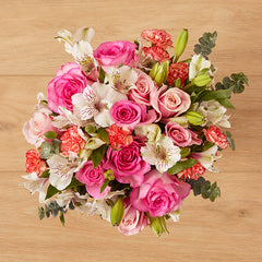 Fresh flower bouquet available in UAE at PetalPop.ae for any occasion