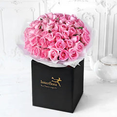 Unforgettable 100 Pink Roses Hand Tied